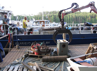 Roope kävi hakemassa talkoiden aikaansaannoksen pois kesäkuun alussa. Kuva Pia Santala