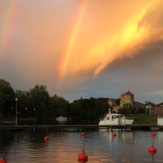Onpa merkillisen näköinen sateekaari 1