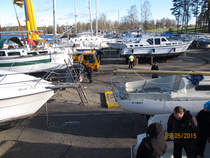 Veneet kuivalla maalla