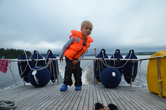 Kunniamaininta
Mahtuuko paatti sillan alta (Katri Falck)